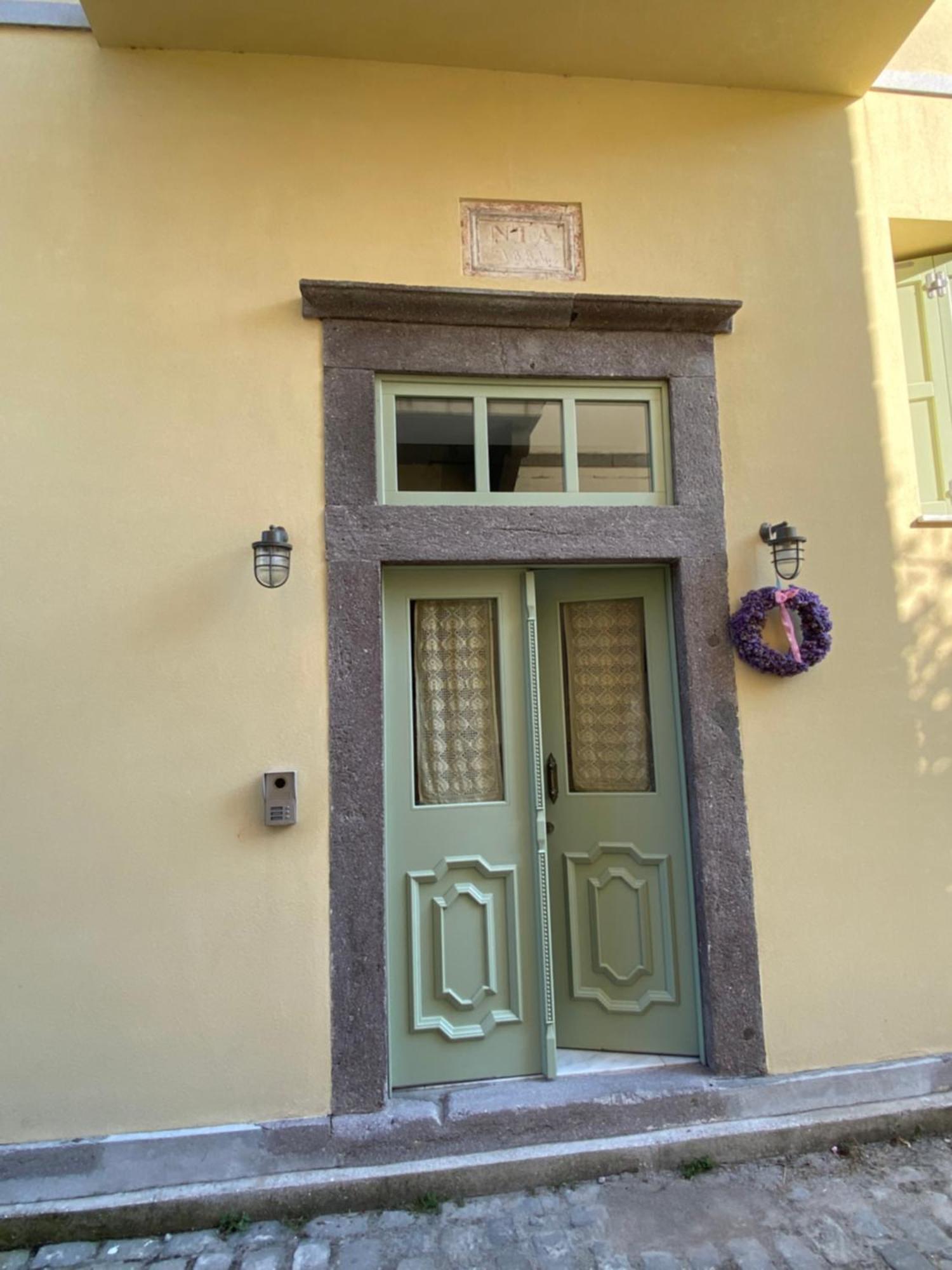 σε ανακαινισμένο αρχοντικό 19ου αιώνα, κέντρο μύρινας *