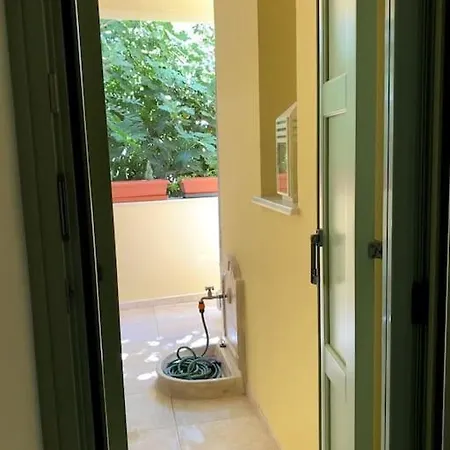 Διαμέρισμα Σε Ανακαινισμένο Αρχοντικό 19Ου Αιώνα, Κέντρο Μύρινας Buitenkant foto